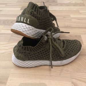 Nobull Green Size 6 Knit Runners